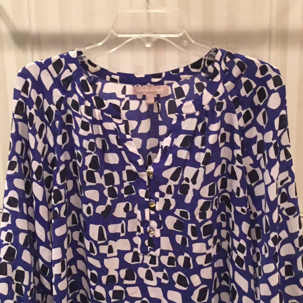 Banana Republic Patterned Top.